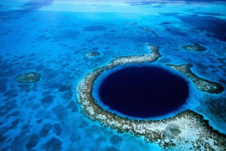 The-Great-Blue-Hole