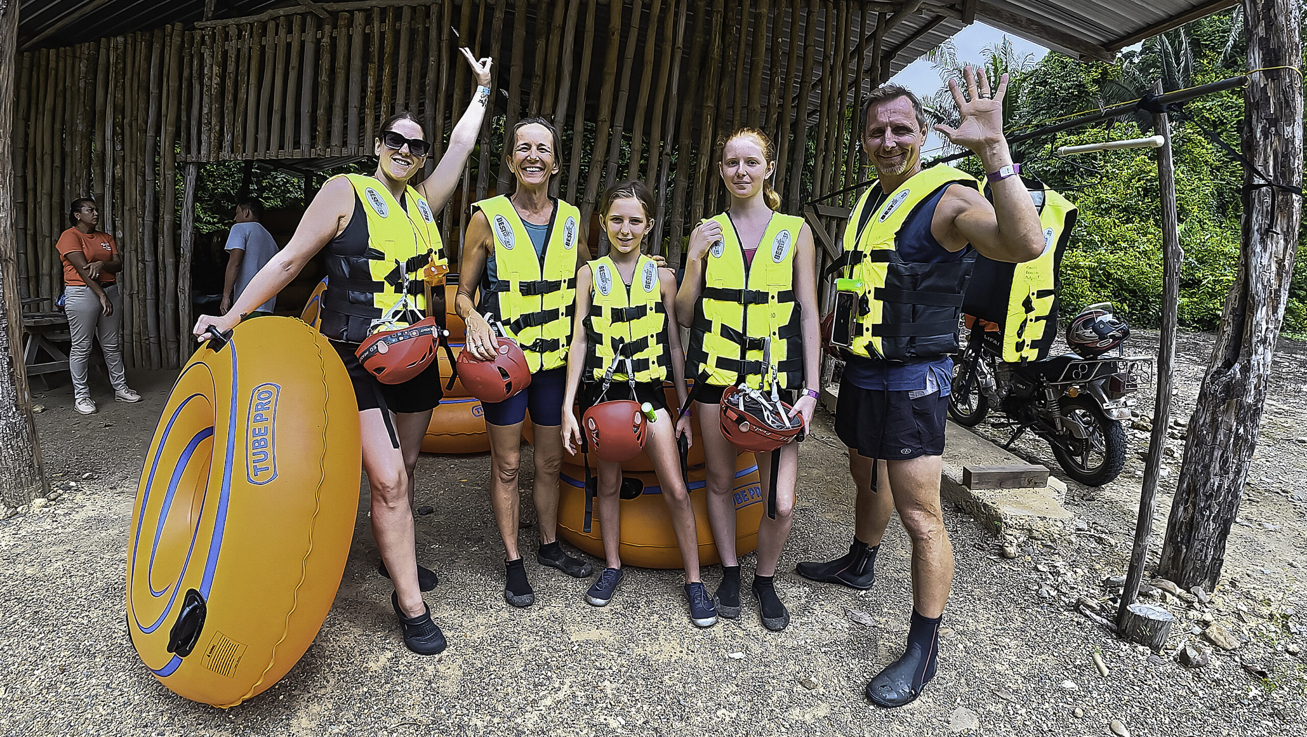 Belize caves tours
